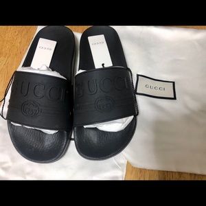 Gucci Pursuit Logo Pool Slide